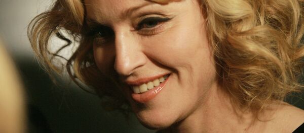 المغنية الأمريكية مادونا خلال حفل غنائي في نيويورك، عام 2007 - سبوتنيك عربي