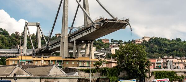 موقع انهيار جسر موراندي في جنوة، إيطاليا - سبوتنيك عربي