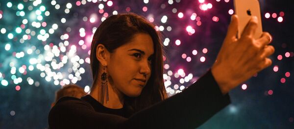 عرض روستيخ الدولي للألعاب النارية في حديقة براتييفسكي كاسكاد في موسكو عرض روستيخ الدولي للألعاب النارية في حديقة براتييفسكي كاسكاد في موسكو - سبوتنيك عربي