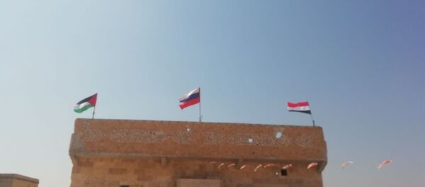 افتتاح معبر أبو الظهور شرق إدلب في سوريا وبدء تدفق المدنيين من مناطق النصرة الإرهابي إلى مناطق سيطرة الحكومة السورية - سبوتنيك عربي