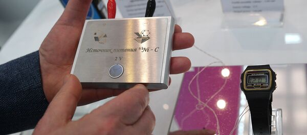 بطارية بيتا فولتية (بطارية نووية) الروسية - سبوتنيك عربي