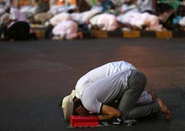 انتظره الملايين... ماذا وراء قرار إلغاء رسوم تكرار العمرة ولماذا تراجعت السعودية - سبوتنيك عربي