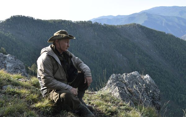 الرئيس الروسي فلاديمير بوتين خلال عطلته في جمهورية تيفا، روسيا 26 أغسطس/ آب 2018 - سبوتنيك عربي