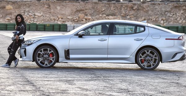 المتسابقة السعودية رنا الميموني (30 عاما) في ساحة ديراب للاستعراض الحر في  ضواحي مدينة الرياض، المملكة العربية السعودية 19 يوليو/ تموز 2018 - سبوتنيك عربي