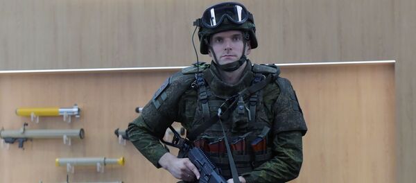 روبوت الهيكل الخارجي القتالي الروسي - سبوتنيك عربي