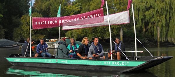 قارب بلاستيكي معاد تصنيعه في بريطانيا قارب بلاستيكي معاد تصنيعه في بريطانيا - سبوتنيك عربي