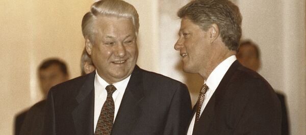 بوريس يلتسن وبيل كلينتون - سبوتنيك عربي