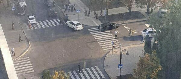 Сотрудники правоохранительных органов в Донецке после взрыва - سبوتنيك عربي