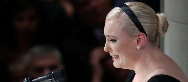 ميغان ماكين ابنة جون ماكين في جنازته، 1 سبتمبر/أيلول - سبوتنيك عربي