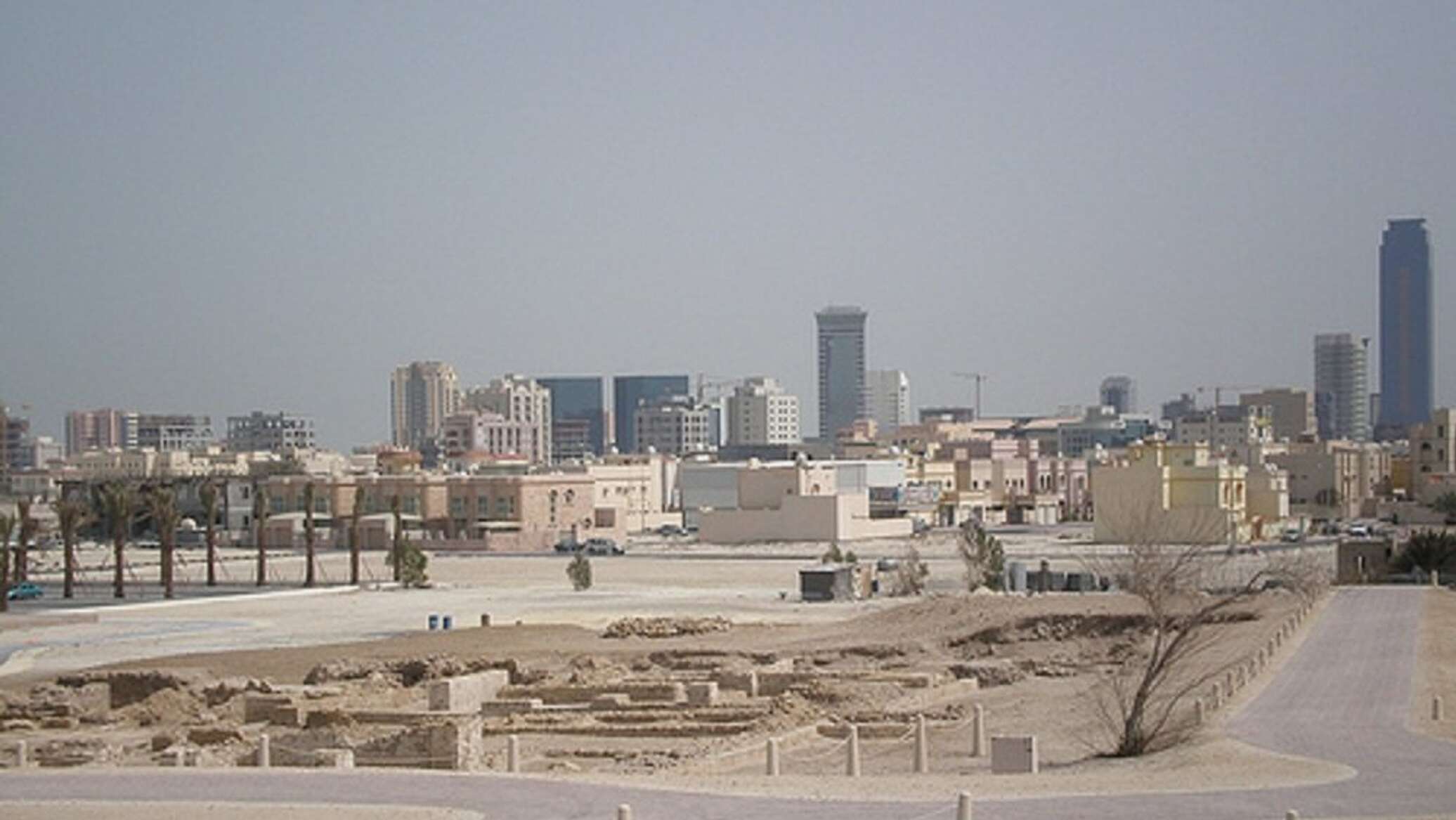 عمره 3 آلاف عام... اكتشاف أثري نادر داخل قبر جماعي في دولة خليجية