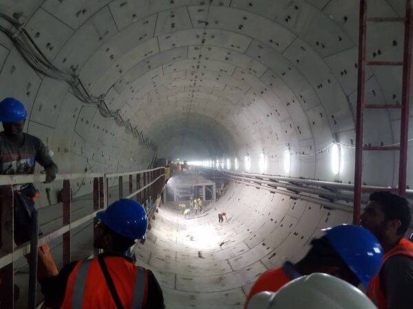 أعمال تنفيذ أنفاق قناة السويس - سبوتنيك عربي