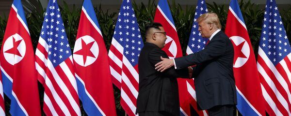 زعيم كوريا الشمالية كيم جونغ أون والرئيس الأمريكي دونالد ترامب - سبوتنيك عربي