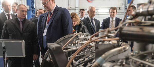 الرئيس بوتين يزور مصنع المحركات في مدينة ريبينسك - سبوتنيك عربي