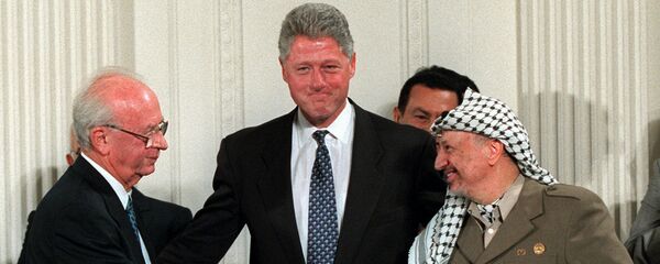 اسحاق رابين وبيل كلينتون وياسر عرفات اسحاق رابين وبيل كلينتون وياسر عرفات - سبوتنيك عربي