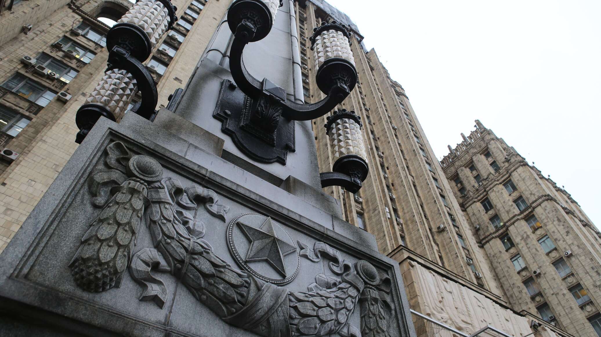 موسكو تدين محاولات التدخل في شؤون كوبا