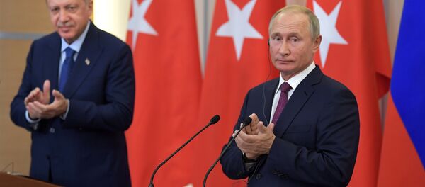 الرئيس التركي رجب طيب أردوغان مع  الرئيس الروسي فلاديمير بوتين - سبوتنيك عربي