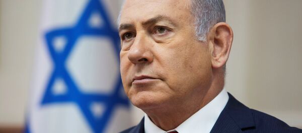 رئيس الوزراء الإسرائيلي بنيامين نتنياهو خلال جلسة أسبوعية في مكتب رئيس الوزراء في القدس، 16 سبتمبر/ أيلول 2018 - سبوتنيك عربي