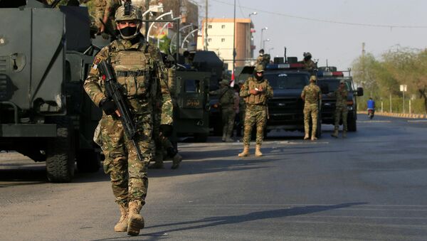 قوات الرد السريع العراقية في شارع بمدينة البصرة، العراق 8 سبتمبر/ أيلول 2018 - سبوتنيك عربي