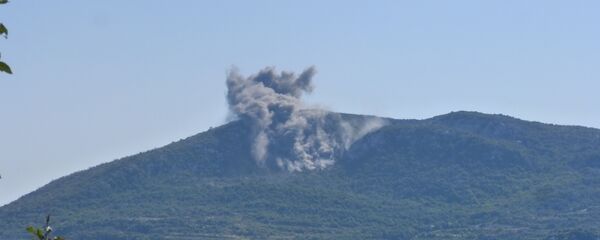 المدفعية الثقيلة في ريف اللاذقية تدكّ مواقع إطلاق الصواريخ والمسيرات - سبوتنيك عربي