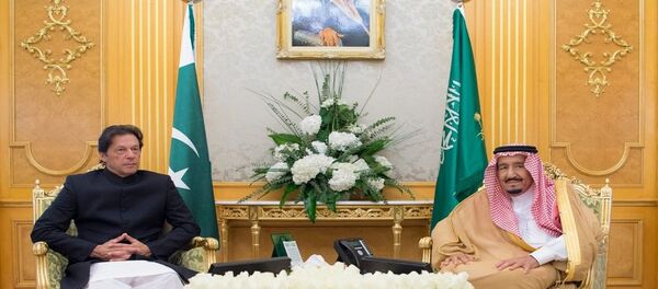 العاهل السعودي الملك سلمان يستقبل رئيس وزراء باكستان عمران خان - سبوتنيك عربي