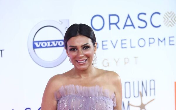 الممثلة المصرية إنجي المقدم في افتتاح مهرجان الجونة السينمائي الثاني، 20 سبتمبر/أيلول 2018 - سبوتنيك عربي