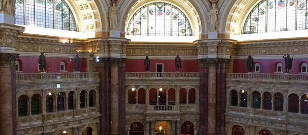 قاعة المطالعة بمكتبة الكونغرس الأمريكي في واشنطن، الولايات المتحدة قاعة المطالعة بمكتبة الكونغرس الأمريكي في واشنطن، الولايات المتحدة - سبوتنيك عربي