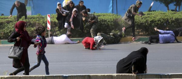 انفجار في العرض العسكري في مدينة الأهواز، إيران 22 سبتمبر/ أيلول 2018 - سبوتنيك عربي