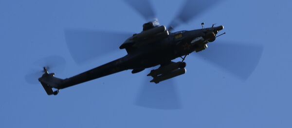 مروحية كا-52 (أليغاتور)، مناورات تكتيكية، قوات الإنزال، في منطقة كوسترومسا، روسيا - سبوتنيك عربي