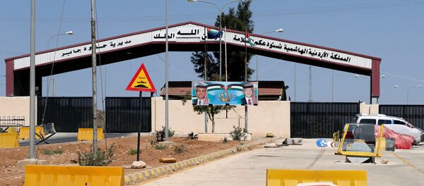 الحدود السورية الأردنية معبر جابر نصيب - سبوتنيك عربي