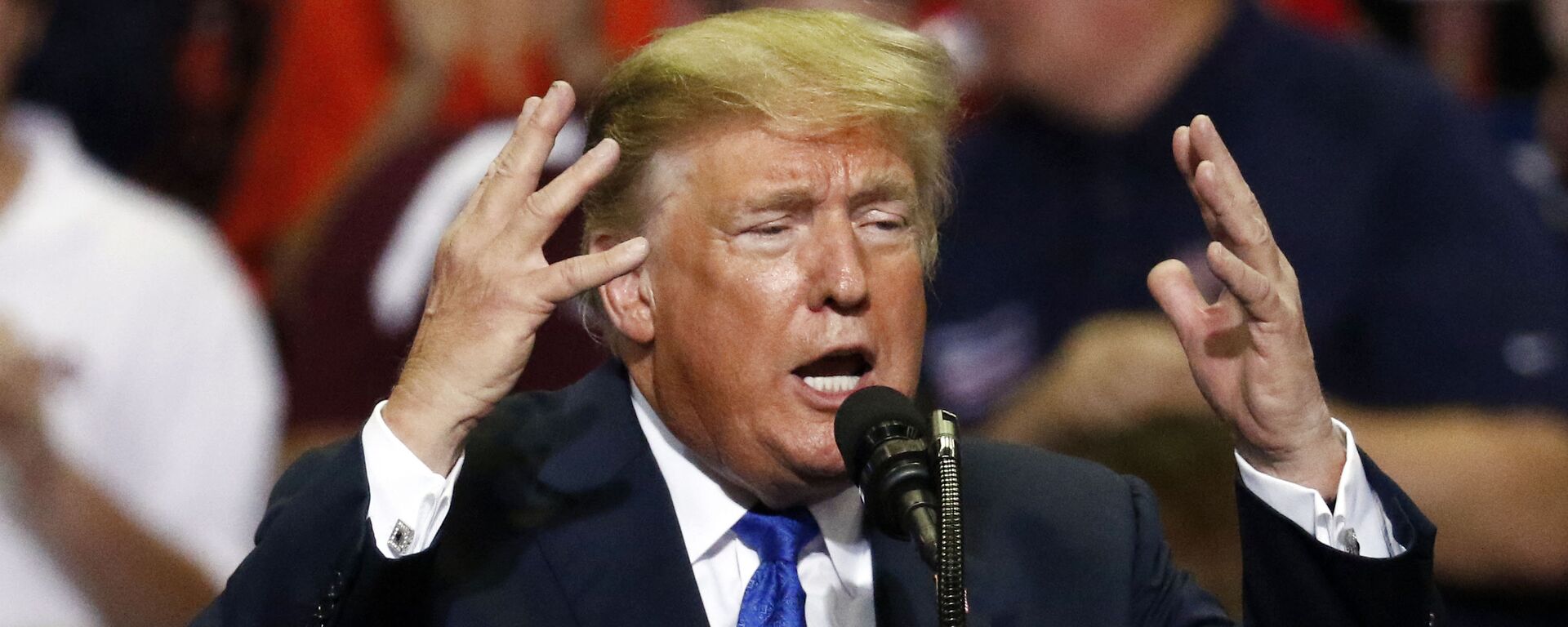 الرئيس الأمريكي دونالد ترامب، 2 أكتوبر/ تشرين الأول 2018 - سبوتنيك عربي, 1920, 15.02.2025