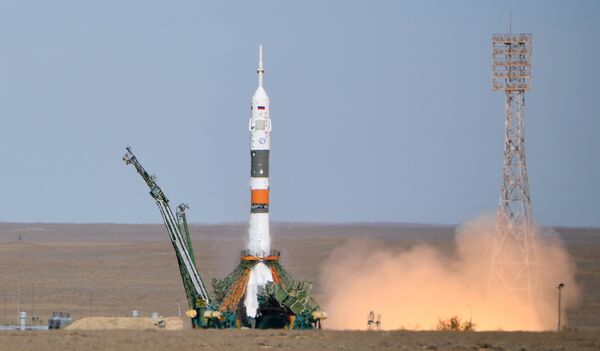 أعلن مدير البث التلفزيوني لوكالة الفضاء الروسية روسكوسموس عن حدوث عطل للصاروخ الحامل سويوز إم إس -10 الذي يحمل على متنه الطاقم الجديد لمحطة الفضاء الدولية. - سبوتنيك عربي