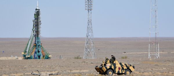 هبوط طاقم سويوز إم إس-10 في كازاخستان - سبوتنيك عربي