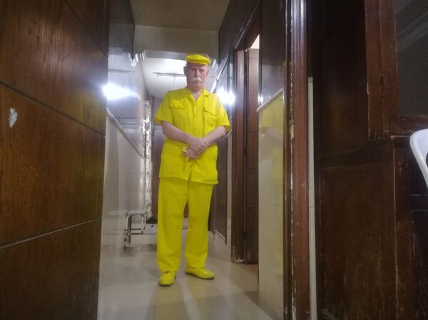 الكاركتر الحلبي الأشهر...الرجل الأصفر من براثن الإرهاب إلى غينيس - سبوتنيك عربي