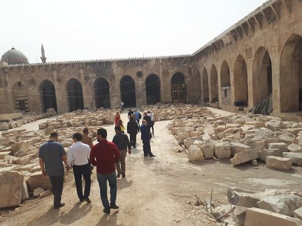 وفد الدبلوماسية الشعبية الروسية خلال اللقاء مع مسؤولين حكوميين سوريين ومع رجال دين وشخصيات سياسية وعسكرية وإعلامية ومجتمعية - سبوتنيك عربي