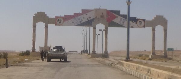 الجيش السوري قرب هجين في ريف دير الزور - سبوتنيك عربي