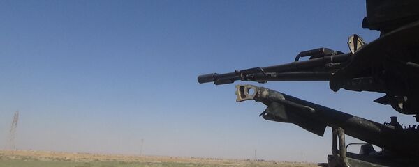 الجيش السوري منتشر بالقرب من هجين في ريف دير الزور - سبوتنيك عربي