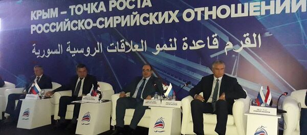 جانب من ملتقى القرم قاعدة لنمو العلاقات الروسية السورية في دمشق - رئيس جمهورية القرم سيرغي أكسيونوف - سبوتنيك عربي