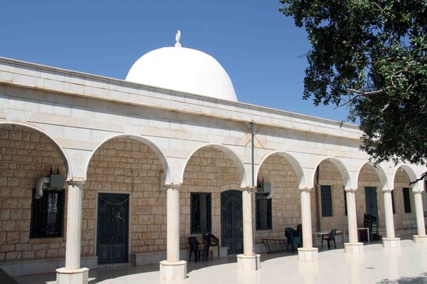 قبر جدّنا هابيل بن آدم قرب دمشق قبر جدّنا هابيل بن آدم قرب دمشق - سبوتنيك عربي