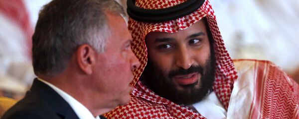 ملك الأردن عبدالله الثاني ولي العهد السعودي محمد بن سلمان، في مؤتمر مبادرة الاستثمار المستقبلي في الرياض، 23 أكتوبر/ تشرين الأول 2018 - سبوتنيك عربي