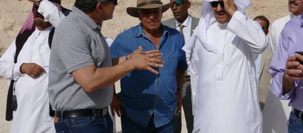 سلطان بن سلمان وزير الآثار السعودي و خالد العناني وزير الآثار المصري وزاهي حواس - سبوتنيك عربي