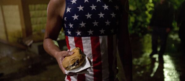 قافلة من المهاجرين يتجهون من غواتيمالا إلى حدود الولايات المتحدة الأمريكية، 16 أكتوبر/ تشرين الأول 2018 - سبوتنيك عربي