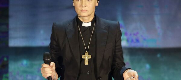 المغنية الايرلندية سينيد أوكونو المغنية الايرلندية سينيد أوكونو - سبوتنيك عربي