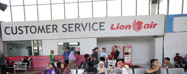 أفادت وكالة البحث والإنقاذ في إندونيسيا، اليوم الاثنين، إن طائرة ركاب تابعة لشركة ليون أير تحطمت في البحر أثناء رحلة من العاصمة جاكرتا إلى مدينة بانكال بينانغ في جزيرة سومطرة، 29 أكتوبر/ تشرين الأول 2018 - سبوتنيك عربي