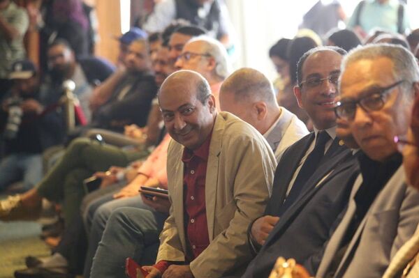 الناقد المصري طارق الشناوي في مؤتمر الإعلان عن فعاليات الدورة الـ 40 لمهرجان القاهرة السينمائي الدولي، 29 أكتوبر/تشرين الأول 2018 - سبوتنيك عربي