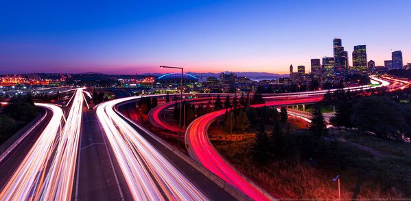 ازدحام السيارات في مدينة سياتل، الولايات المتحدة الأمريكية - سبوتنيك عربي