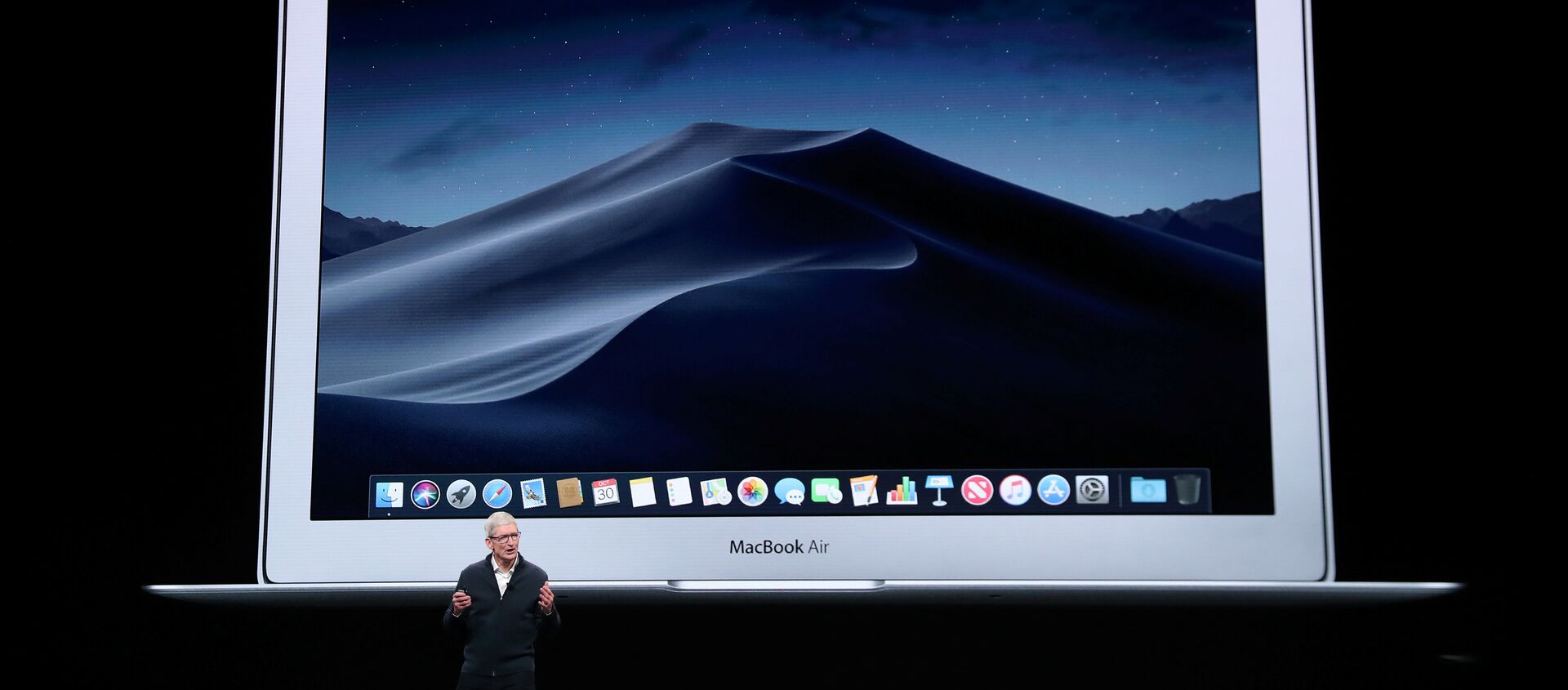 رئيس أبل تيم كوك يتحدث عن كمبيوتر ماك بوك إير الجديد، 30 أكتوبر/تشرين الأول 2018 - سبوتنيك عربي, 1920, 22.01.2021