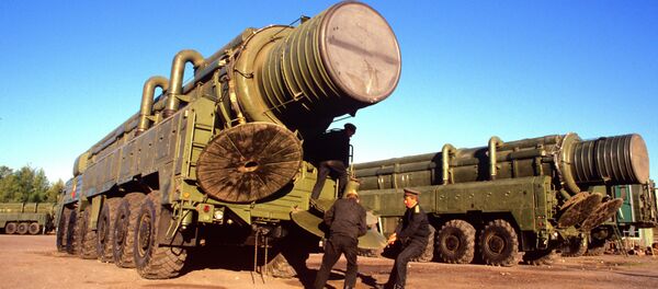 صواريخ متوسطة المدى إر إس دي - 10 (إس إس - 20) - سبوتنيك عربي