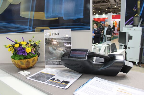 جهاز كشف التهديدات محمول باليد - سبوتنيك عربي