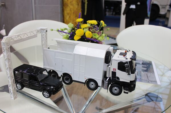 نموذج مصغر لجهاز كشف التهديدات المحتملة الموجودة داخل المركبات بمختلف أحجامها - سبوتنيك عربي