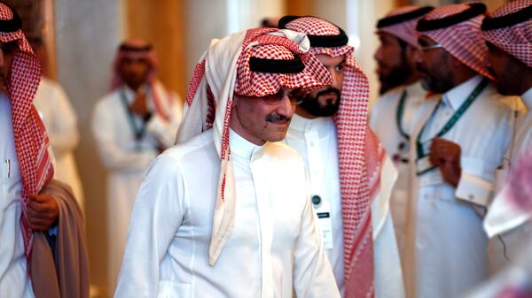 الملياردير السعودي الأمير الوليد بن طلال يحضر مؤتمر الاستثمار في الرياض - سبوتنيك عربي